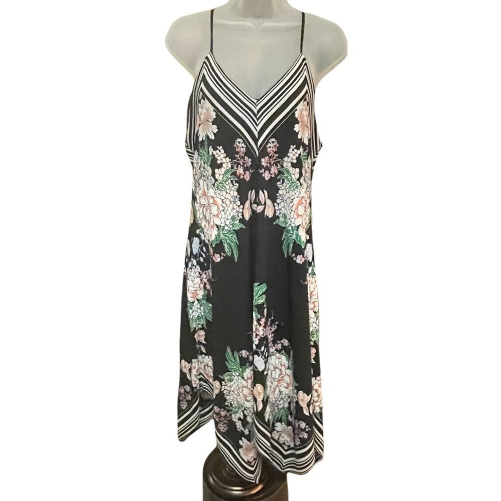 Maurices NWT Stripe and floral spaghetti strap hanky hem flowy v-neck dress sz M